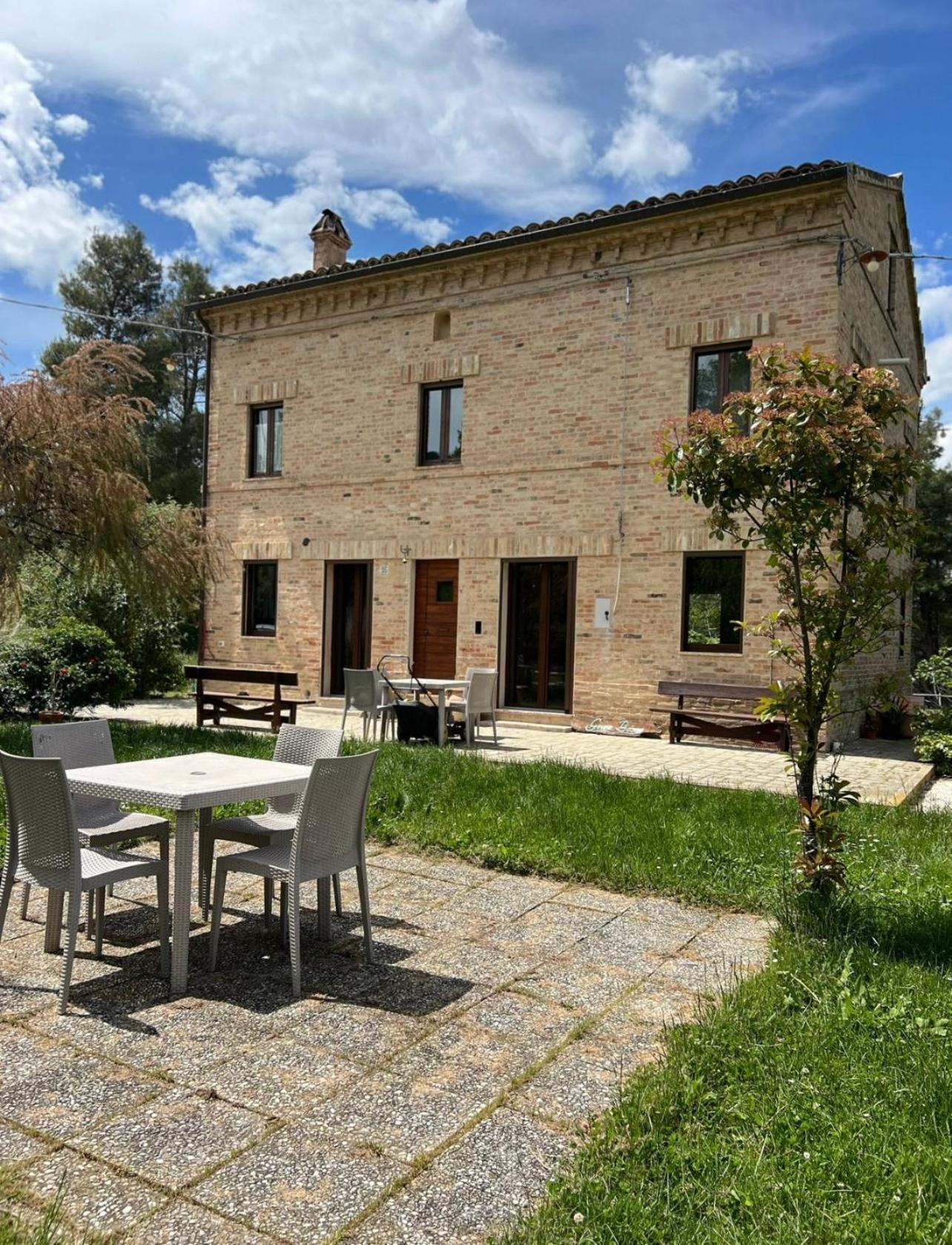 Tenuta Gran Bosco Loro Piceno Bagian luar foto